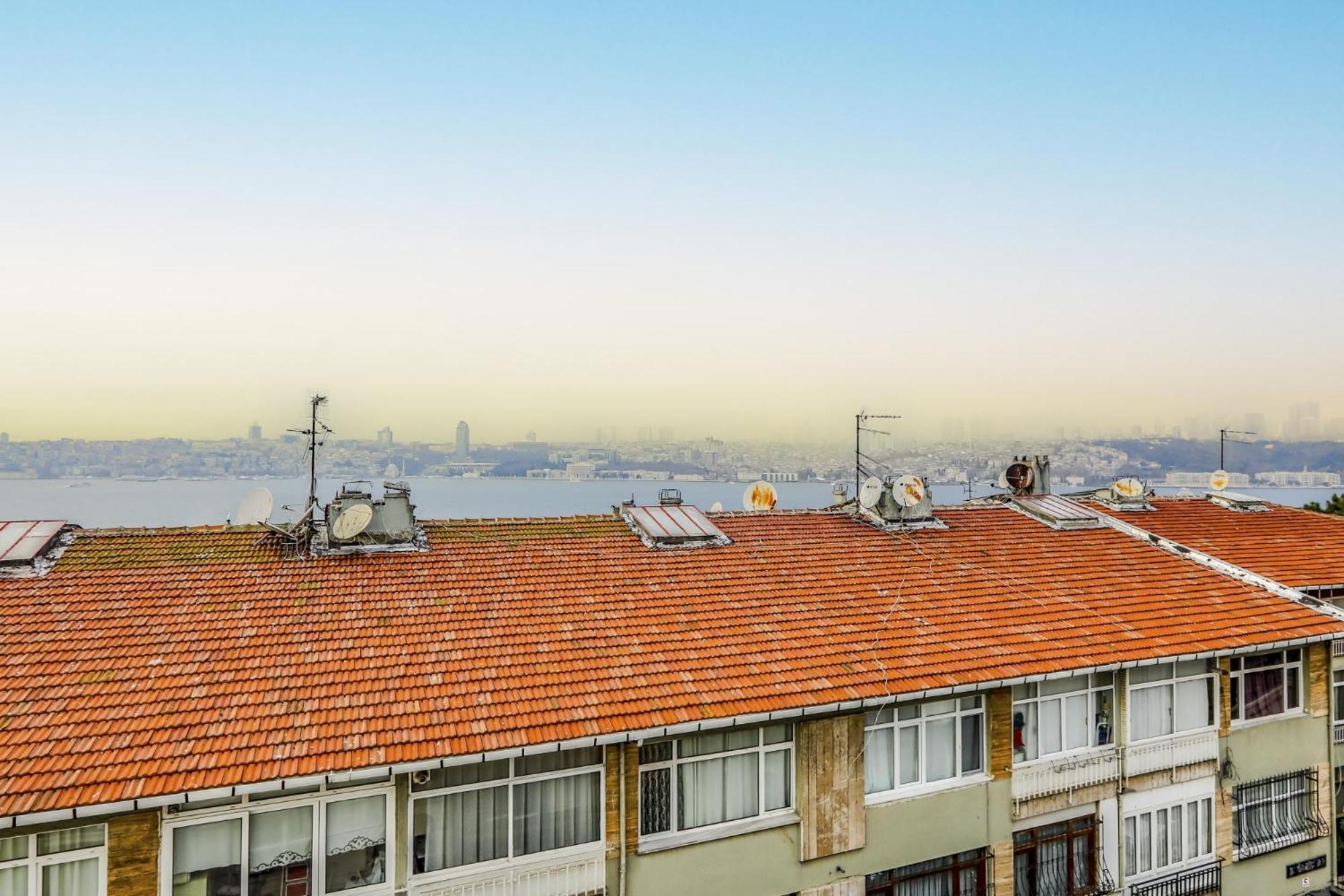 Lovely Flat 500 M To Uskudar Ferry Station Istanbul Exterior photo
